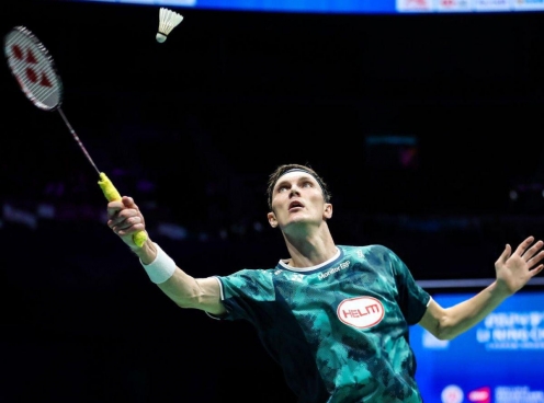 'Đại đế' Axelsen gác vợt trận ra quân Malaysia Open 2025