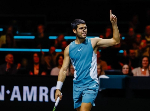 Thắng dễ nhà vô địch Grand Slam, Alcaraz lọt tứ kết Rotterdam Open