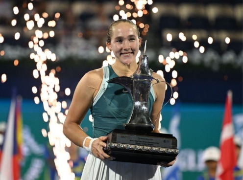 Đăng quang WTA Dubai, Mirra Andreeva dựng hai cột mốc đáng nhớ trong sự nghiệp