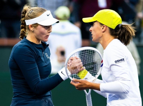 Indian Wells 2025: Swiatek hóa cựu vương, Sabalenka bật chế độ 'hủy diệt'