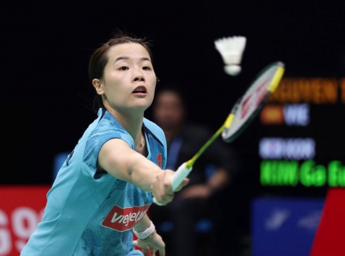 Đổi đối thủ, Nguyễn Thùy Linh vẫn gặp khó trận ra quân Malaysia Masters 2025