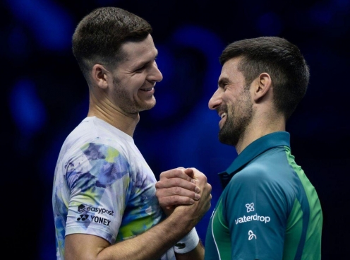 Djokovic gặp 'máy giao bóng' hạng nặng ở chung kết Geneva Open 2025