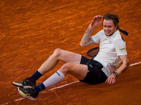 Tay vợt lắm tài nhiều tật tạo cú sốc lớn ở Roland Garros 2025