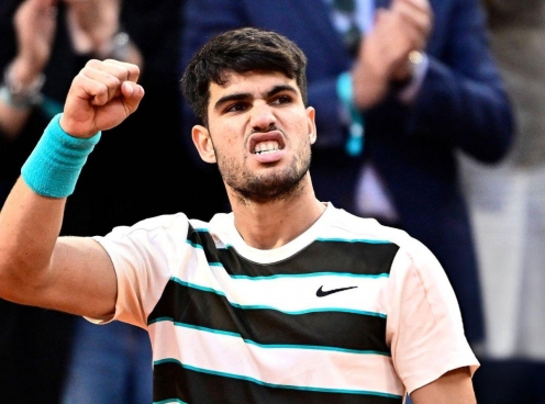 Alcaraz bảo vệ thành công ngôi vô địch ở trận chung kết dài nhất lịch sử Roland Garros
