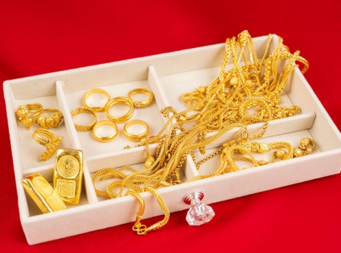 Giá vàng hôm nay trưa 16/6: SJC, DOJI... tăng giảm khó lường