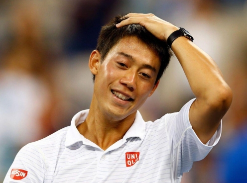 Dạo bước cùng 'tiểu tam', niềm tự hào tennis châu Á xin lỗi vợ