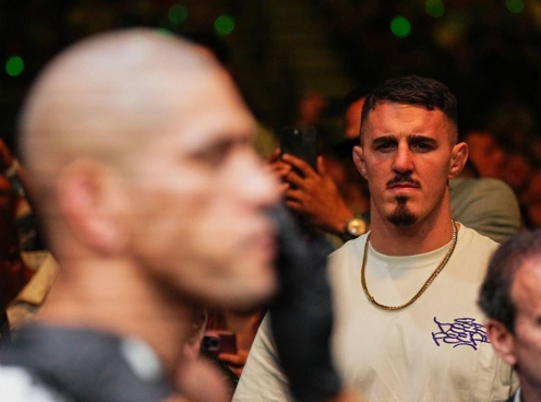 Tom Aspinall hào hứng đối đầu với Alex Pereira