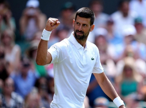 'Hủy diệt' đại diện chủ nhà, Djokovic lọt vòng 3 Wimbledon 2025