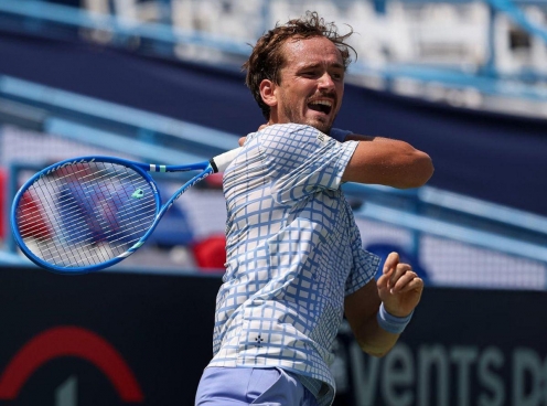 Medvedev có hành động xấu xí sau thất bại ở Washington Open 2025