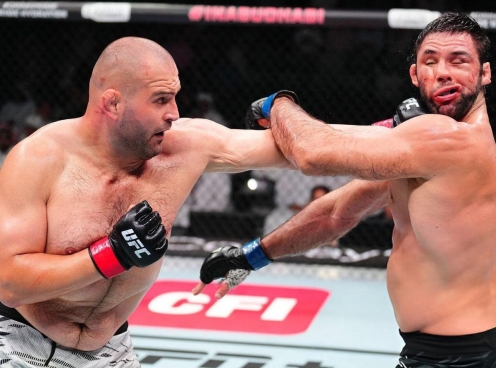 UFC thanh lí ngôi sao hạng nặng có thành tích 'khủng'