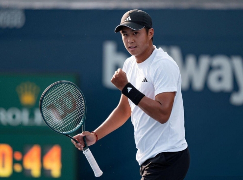 Hạ khổng lồ tennis cao 2m11, Learner Tien lọt vòng 1/8 Rogers Cup 2025