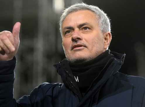 XÁC NHẬN: HLV Mourinho rời Roma để gia nhập bến đỗ vĩ đại thế giới