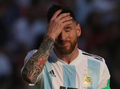 CHÍNH THỨC: Messi báo tin không thể buồn hơn đến ĐT Argentina