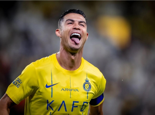 Ronaldo đoạt giải thưởng tại Ả Rập, được vinh danh số 1 lịch sử