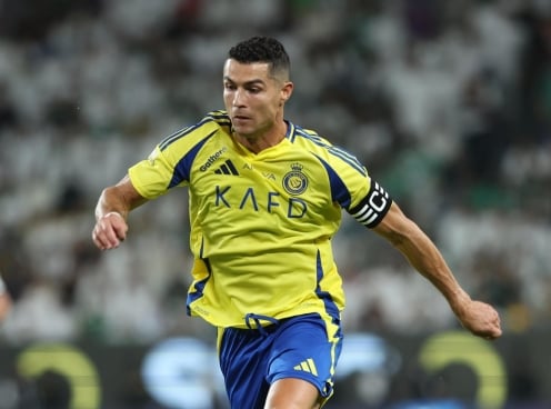 Ronaldo im tiếng, Al Nassr thoát thua 'hú vía' phút 90+9