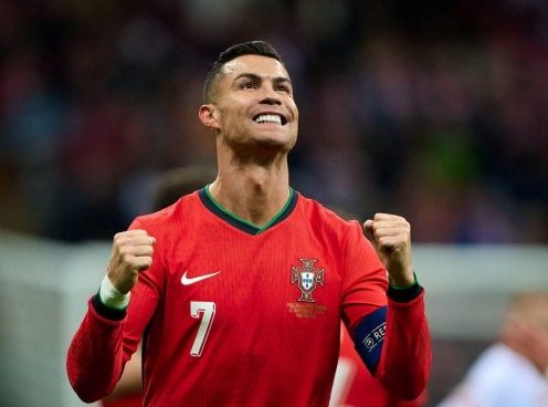 Ronaldo khiến HLV Bồ Đào Nha phải 'choáng váng'