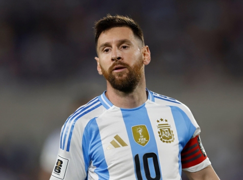 Messi lên tiếng về tương lai sau khi ghi 3 bàn cho Argentina