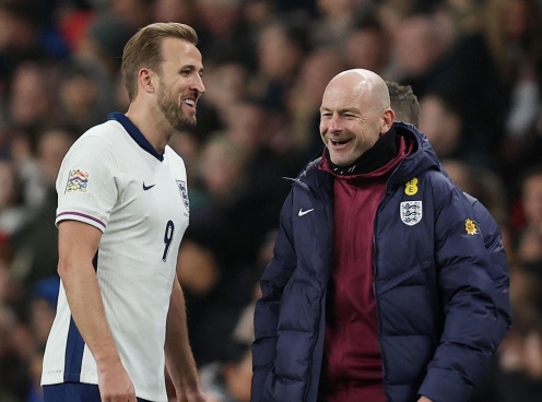 Harry Kane đưa HLV Lee Carsley 'lên mây'