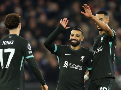 Salah lập kỷ lục 'ma thuật' giúp Liverpool thống trị Ngoại hạng Anh