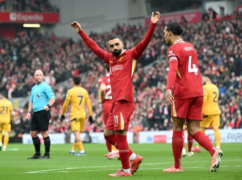 Salah tỏa sáng, Liverpool xây chắc ngôi đầu Ngoại hạng Anh