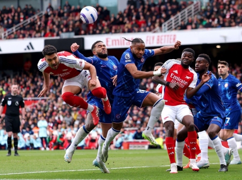 Merino tỏa sáng, Arsenal hạ đo ván Chelsea tại Emirates