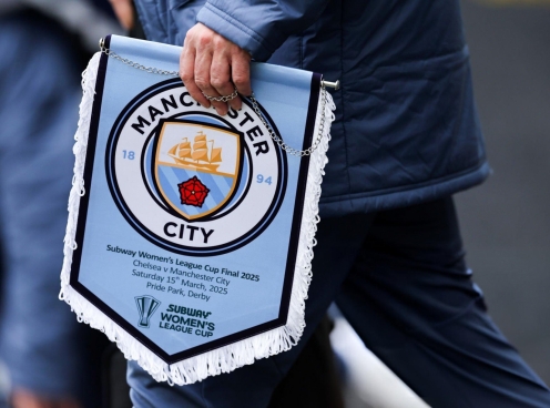 Làm liều với cảnh sát, fan Man City bị phạt 44 tháng tù