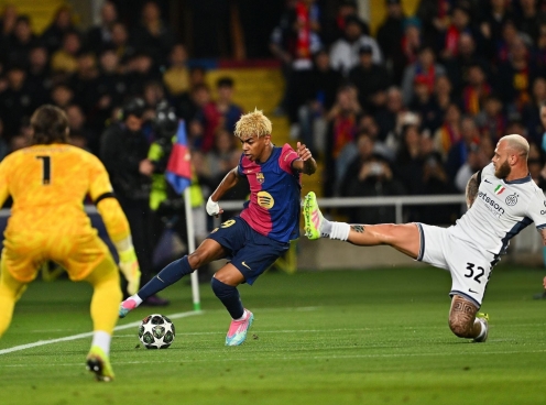Barca cùng Inter rượt đuổi nghẹt thở trong trận cầu 6 bàn
