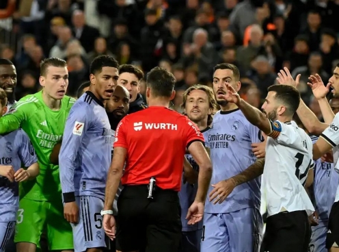 Real Madrid tiếp tục gây áp lực lên 1 trọng tài ở La Liga