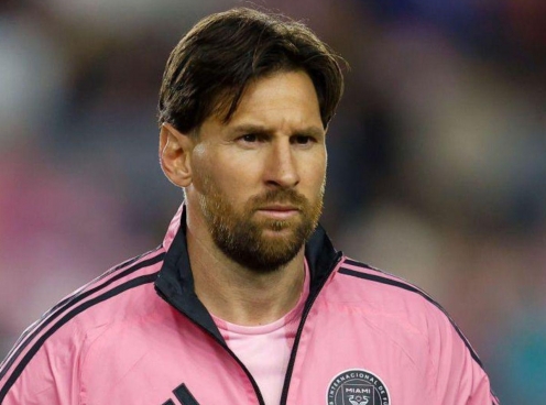 'Messi tự chửi rủa bản thân và giật bỏ áo đấu'