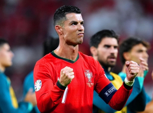 Ronaldo được ủng hộ gia nhập bến đỗ vĩ đại Ngoại hạng Anh