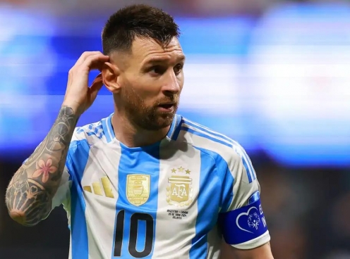 Tuổi già sức yếu, Messi nhận tin đau lòng từ Argentina