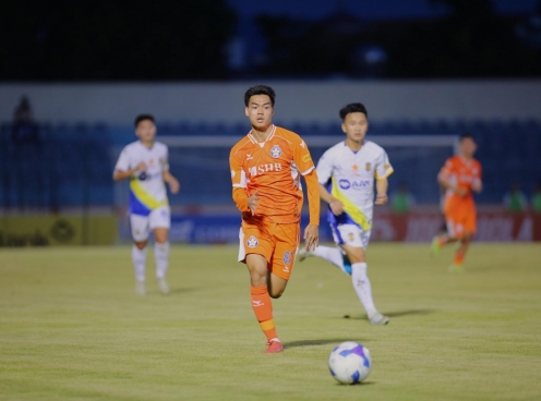 Xác định đội đá play-off tranh vé dự V-League với Bình Phước