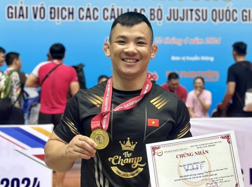 Khiến 3 đối thủ “chưa đấu đã chạy”, Đào Hồng Sơn giành HCV tại giải Jujitsu quốc gia 2024