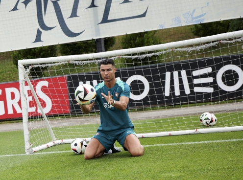Ronaldo sắm vai thủ môn trong sự kiện đặc biệt trước thềm EURO 2024