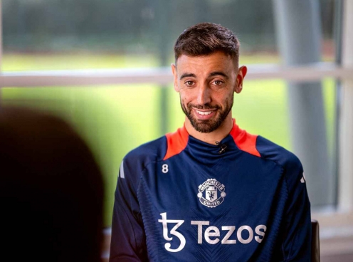 Bruno Fernandes bị huyền thoại Liverpool gọi là thảm họa