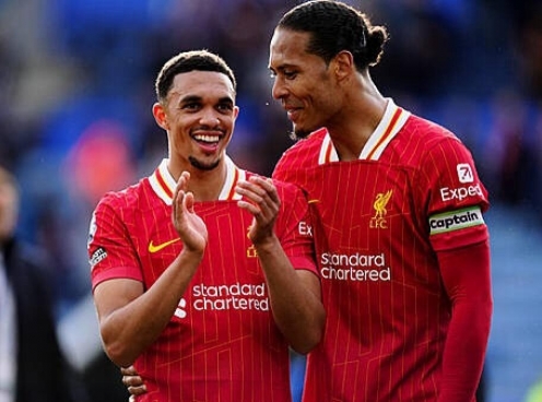 Van Dijk nói thẳng về việc Alexander-Arnold rời Liverpool