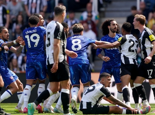 Kịch bản nào cho vòng đấu cuối cùng của Premier League 2024/25?
