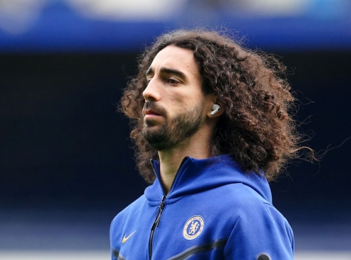 Cucurella vẫn 'hẹn hò' với một ngôi sao của Fluminense