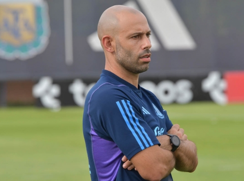 Javier Mascherano không còn muốn làm thầy Lionel Messi?