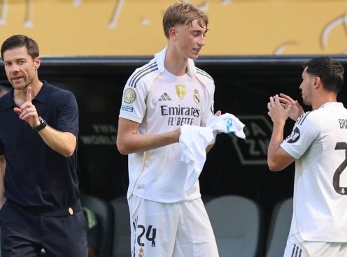 Real vùi dập đội hạng 2, Mbappe và Vinicius vẫn tịt ngòi