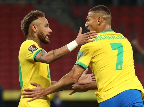 Neymar thăng hoa, Brazil thắng trận thứ 5 liên tiếp