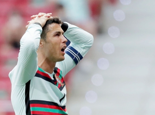 NÓNG: Ronaldo nguy cơ không được đá Euro 2021