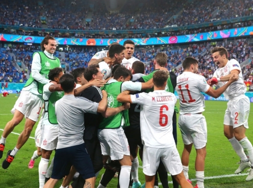 Video bàn thắng Tây Ban Nha 1-1 Thụy Sĩ: Kịch tính loạt luân lưu