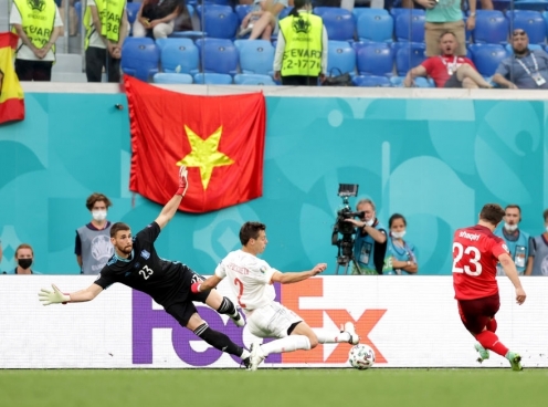 Video Tây Ban Nha 1-1 Thụy Sĩ: Hàng thủ La Roja biếu không bàn thắng cho đối phương