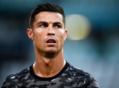 Bạn thân tiết lộ bến đỗ mới của Ronaldo ngay trong hè 2021