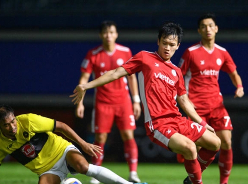 Tiền vệ ĐT Việt Nam đi vào lịch sử ở đấu trường danh giá nhất châu lục