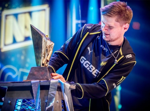 Esports Awards 2021: s1mple được vinh danh là tuyển thủ của năm