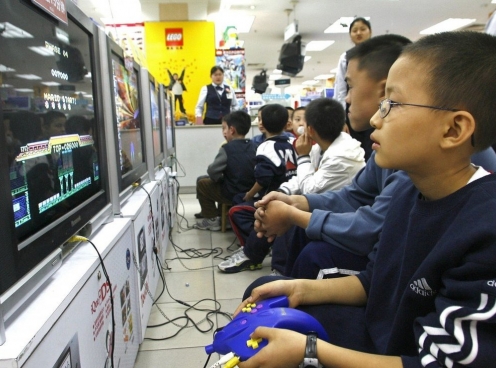 Trung Quốc thắt chặt việc quản lý trẻ em chơi game trong dịp Tết