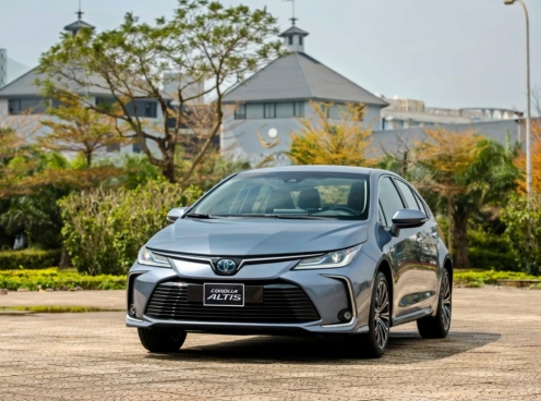 Toyota Corolla Altis 2022 chính thức ra mắt tại Việt Nam, giá từ 719 triệu đồng