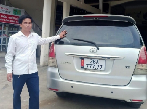 Chủ xe bốc trúng biển ngũ quý 7 khi mua Toyota Innova cũ